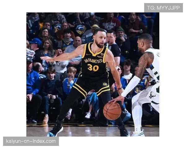 勇士三分52中21命中率40% 外线战术布置成效显著